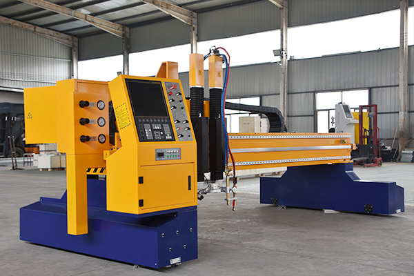 龍門(mén)式數(shù)控切割機(jī) 龍門(mén)式數(shù)控切割機(jī)
