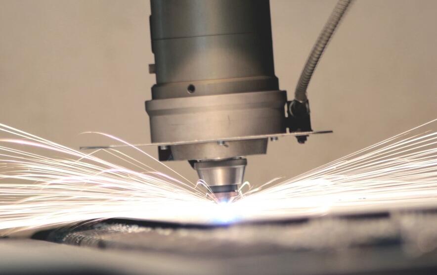如何為激光切割機選擇核心零部件