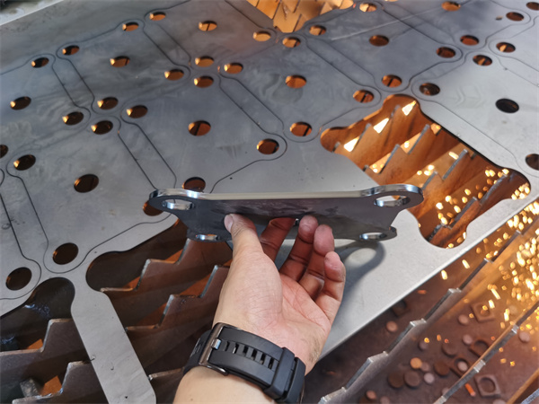 激光切割機 激光切割機