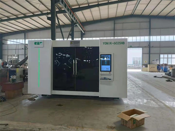 光纖激光切割機(jī) 光纖激光切割機(jī)